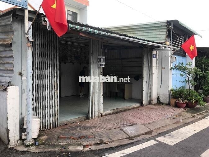 nhà mặt tiền đường ở hoặc buôn bán đều được