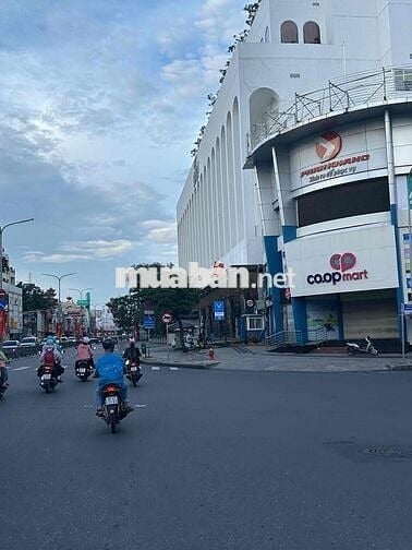 BÁN GẤP NHÀ 3 TẦNG NGAY HOÀNG VĂN THỤ DÒNG TIỀN 20TR CHỈ HƠN 5 tỷ299