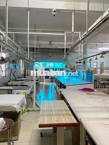 Cho thuê kho, xưởng 1500m2 gần Ql22