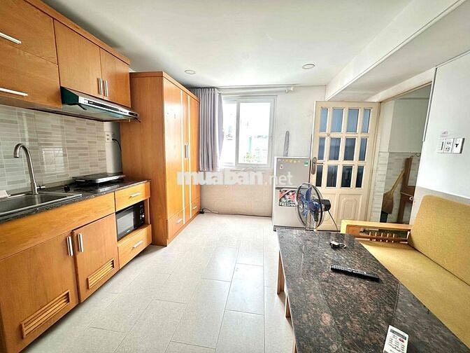 STUDIO QUẬN 4, RỘNG, CỬA SỔ LỚN, NGAY VĨNH HỘI, LUẬT, CẦU ÔNG LÃNH