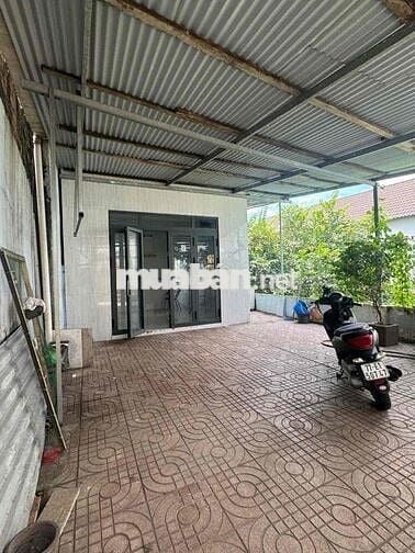 NHÀ RỘNG THOÁNG MÁT GẦN TRƯỜNG , CHỢ ĐỒN, CHO THUÊ LÂU DÀI