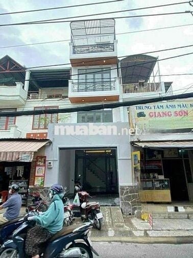 CHO THUÊ NHÀ MTKD 4PN CÓ MÁY LẠNH NGUYỄN VĂN KHỐI GÒ VẤP