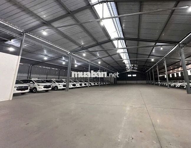 Kho diện tích 850m2 ở Nguyễn Văn Quỳ cho thuê với giá rẻ có pccc