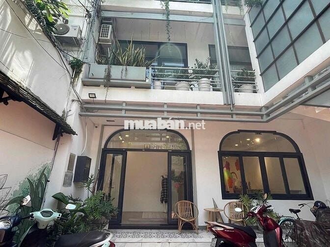 Cho thuê nhà 27 Đặng Tất Q1, 300m², trệt 1 lầu, giá 3.000$/tháng