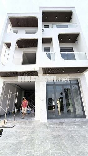 Giá 2 tỷ 750 nhà 1 trệt 2 lầu hẻm 1/ Phan Đăng Lưu, TDM, Bình Dương