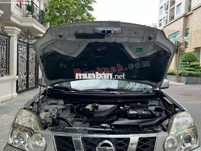 Nissan X-Trail 2.5L – Số tự động (AT)