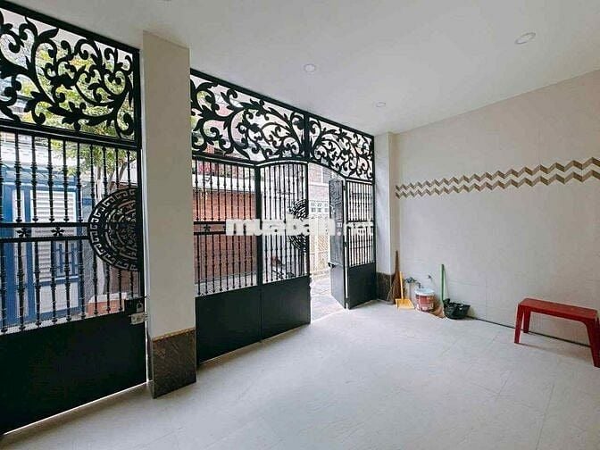 CÒN 1 PHÒNG TRỐNG 30m2 đường LÂM VĂN BỀN QUẬN 7