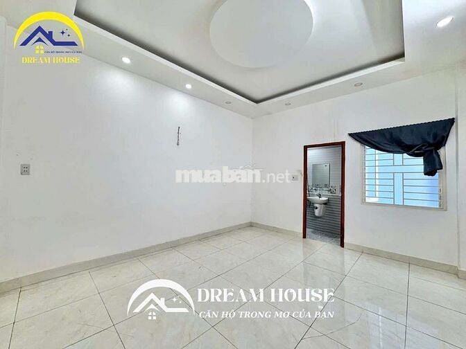 STUDIO MỚI XÂY NGAY ĐƯỜNG LÊ VĂN QUỚI, CỬA SỔ SÁNG