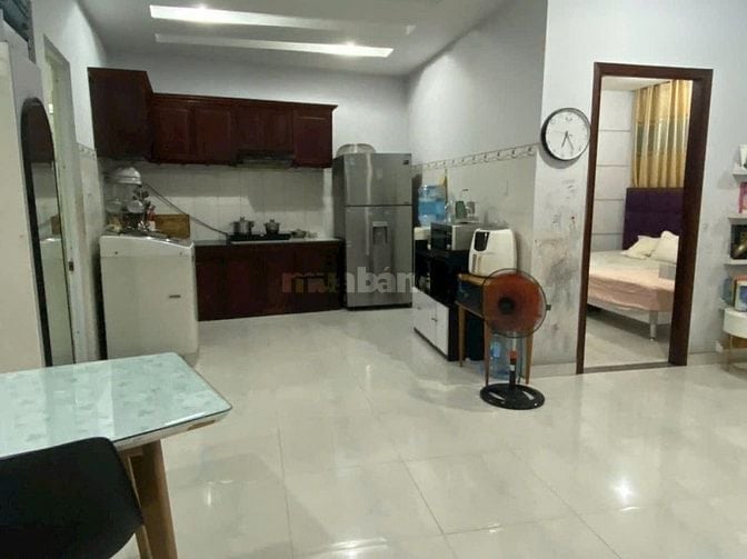 Chung cư Lê Văn Duyệt,p3, Bình Thạnh: 70m2.,2p ngủ,NT, 9tr