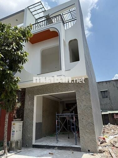 Bán gấp nhà 1 trệt 1 lầu ngay chợ Thái Bình Dương Tân Hiệp Tân Uyên