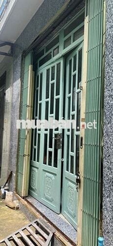 Nhà 2 lầu SHR ngay ngã 3 Tân Kim