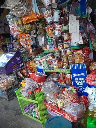 CHỊ CẦN 2 NGƯỜI PHỤ BUÔN BÁN DỊP TRUNG THU 