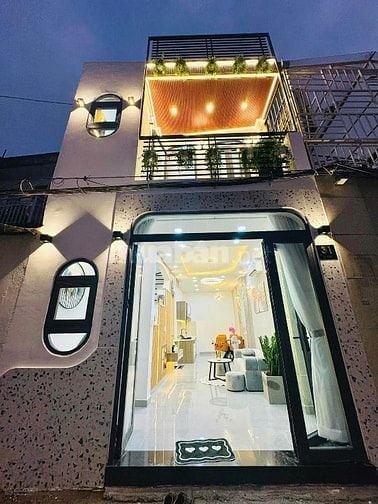 Tôi cần bán gấp nhà Nguyễn Văn Công,Gò Vấp giá 2tỷ450,Có sổ ngay