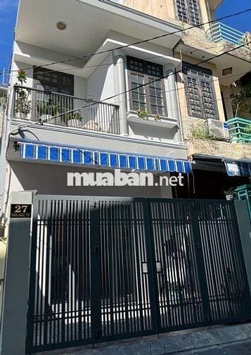 Nhà mặt tiền 95m2 cần bán định cư nước ngoài.