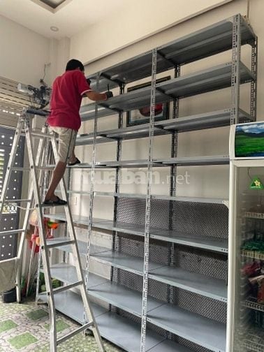 Kệ sắt v lỗ nhiều tầng của Ngọc Tín 