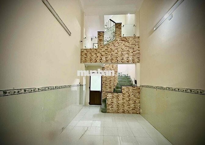 cho thuê nhà nguyên căn.5pn4wc Đường Huỳnh Văn Bánh p13 PN