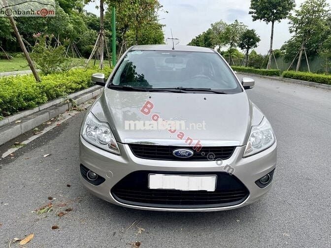 Ford Focus 1.8 AT 2011 - 300 Triệu