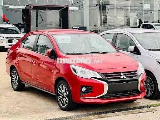 Mitsubishi Attrage 2024 Premium 1.2 CVT - 13000 km