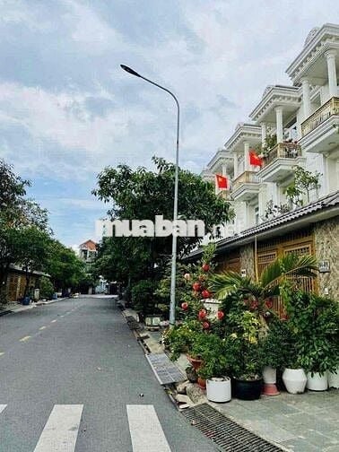 Cho thuê nhà đủ nội thất gần siêu thị Go - Đông Hoà