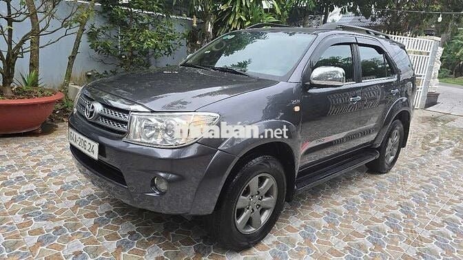 Toyota Fortuner 2010 2.5G, máy móc bao không lỏi