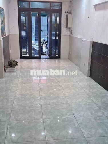 Cho thuê nhà hẻm xe tải Q11. DT: 3,8 x 17, 2PN, sát bên đầm sen