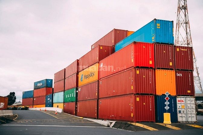 TUYỂN NGƯỜI PHỤ XE BỐC VÁC HÀNG LÊN XUỐNG XE TẢI , CONTAINER