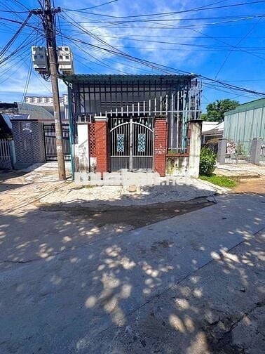 CHỈ 1TY790 CỐ NGAY NHÀ MÊ LỮNG ĐÚC GIÁ RẺ – KIỆT 4M NGUYỄN LƯƠNG BẰNG