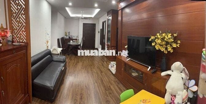 CĂN HỘ 3PN2VS - 90M2, TẦNG TRUNG, HƯỚNG NAM MÁT, VIEW QUẢNG TRƯỜNG ĐẸP