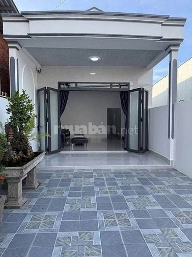 Bán nhà rộng thiết kế hiện đại có 3 phòng ngủ- ở Phước Thạnh, Củ Chi. 