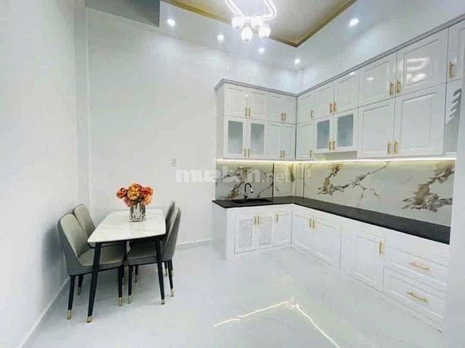bán ngộp nhà gò vấp 60m2 hẻm oto6m có shr giá 3ty6 còn tl gọi gấp 