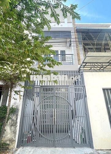 CHO THUÊ NHÀ 3 TẦNG MẶT TIỀN GẦN CHỢ ĐẦM – 15 TRIỆU/THÁNG
