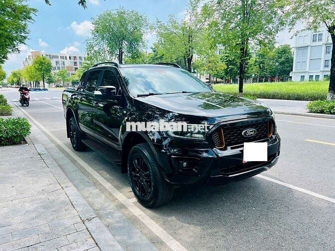 TÔI CẤN BÁN CHIẾC XE Ford Wildtrak 2.0L 4x4 AT