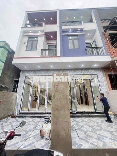 Nhà sổ riêng 2.350 tr tại trung tâm Bình Chuẩn Thuận An Bình Dương
