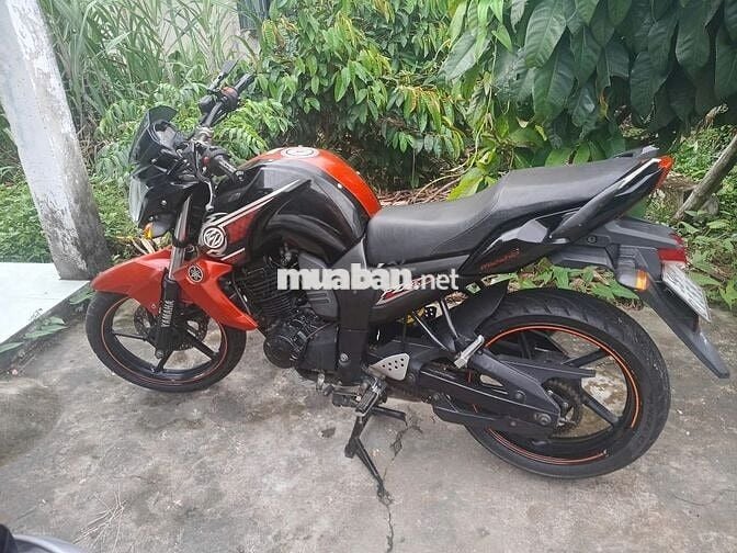 Moto Yamaha 153cc Cam đen, chạy tốt