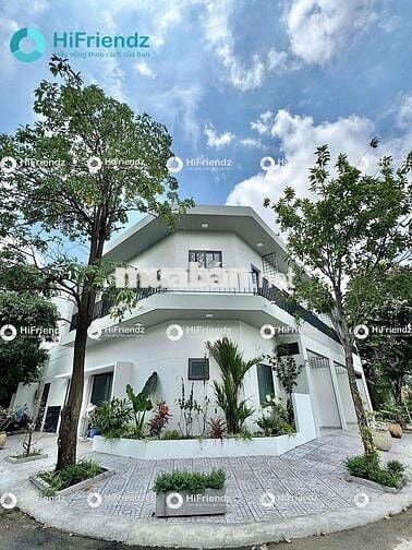 Cho thuê nhà nguyên căn 2 phòng ngủ hẻm ô tô full nt gần đh Luật, vlu