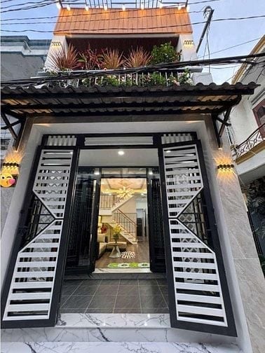 Thanh lý gấp căn nhà Nguyễn Trọng Tuyển, Tân Bình giá 4tỷ380/54,2m2