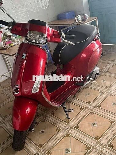 Vespa Sprint ,T07/2025, màu đỏ lướt như mới 99%