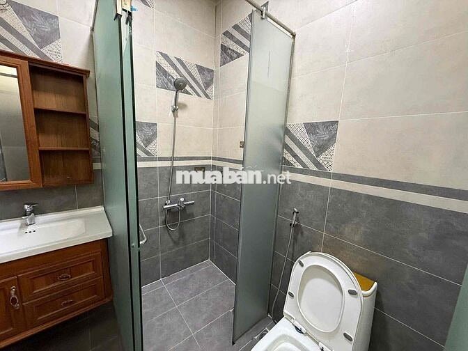 Thuê phòng tặng ngay 2tr4 tiền mặt