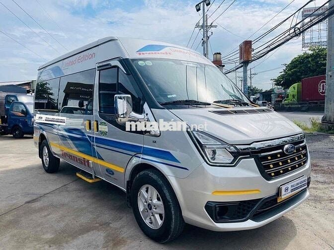 Ford Transit 2024 - 16900 km chất xe như mới