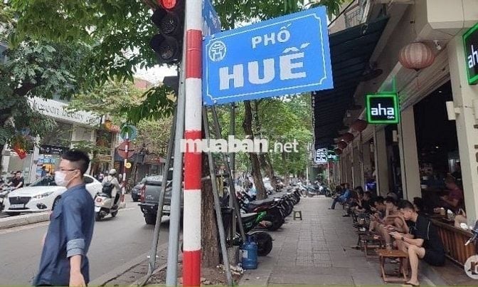 Nhà 3 tầng cho thuê Phố Huế, HBT – mặt tiền 2.5m, vỉa hè đỗ xe