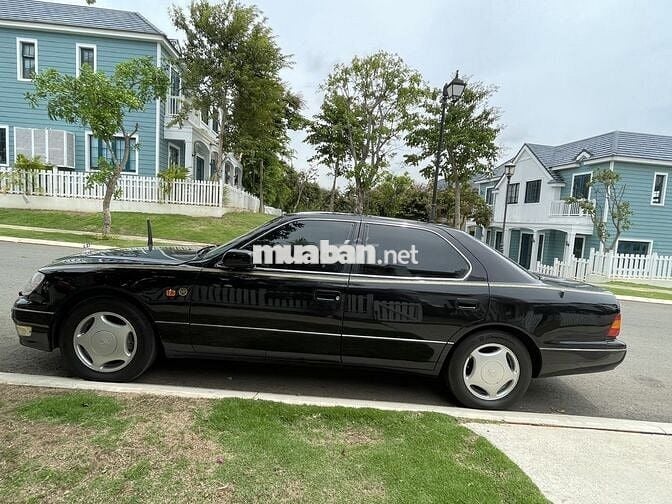 Lexus LS 1998  - 96000 km