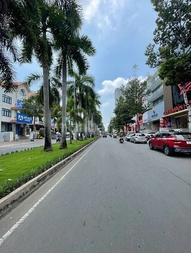 HÀNG HIẾM BÁN NHÀ MẶT TIỀN NGUYỄN THỊ THẬP, KDC HIM LAM SHR, 42 tỷ
