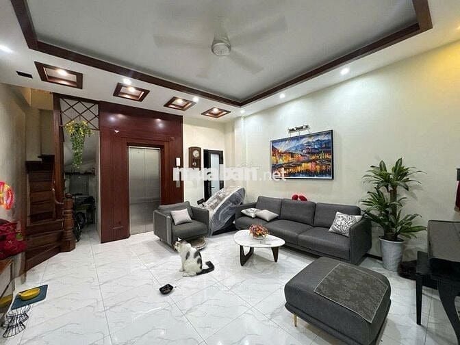 Hiếm Tây Sơn, Nhà đẹp, thang máy,10m ra phố, 45m 6 Tầng, chỉ 15,4 tỷ