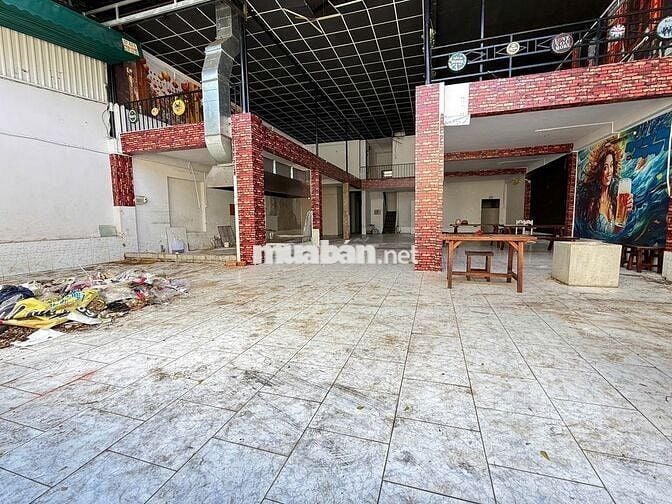 CHo thuê mbkd hẻm đường Luỹ bán bích 12x25m trống