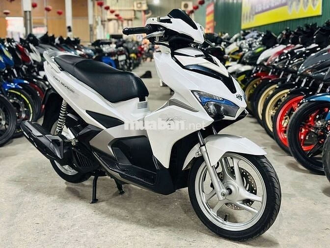 XE MÁYTHANH TÙNG_AIR BLADE 125 ĐÈN LED TRẮNG ZIN