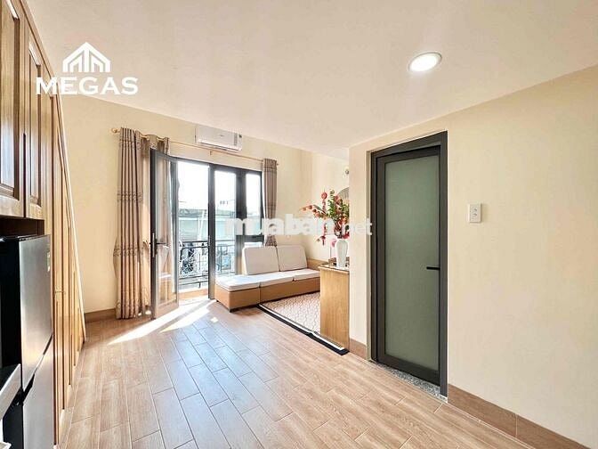 TRỐNG SẴN _ CĂN HỘ DUPLEX _ 2 KO GIAN NGỦ GẦN VÒNG XOAY DÂN CHỦ