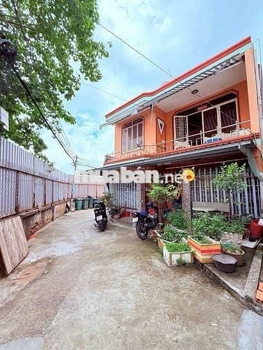 Nhà 3 mt căn gốc Nguyễn Văn Quỳ  cần bán