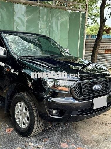 Bán Ford Ranger XLS dk 2023 số sàn màu đen mua mới