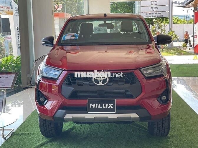 Toyota Hilux 2025 2.4L 4x2 AT