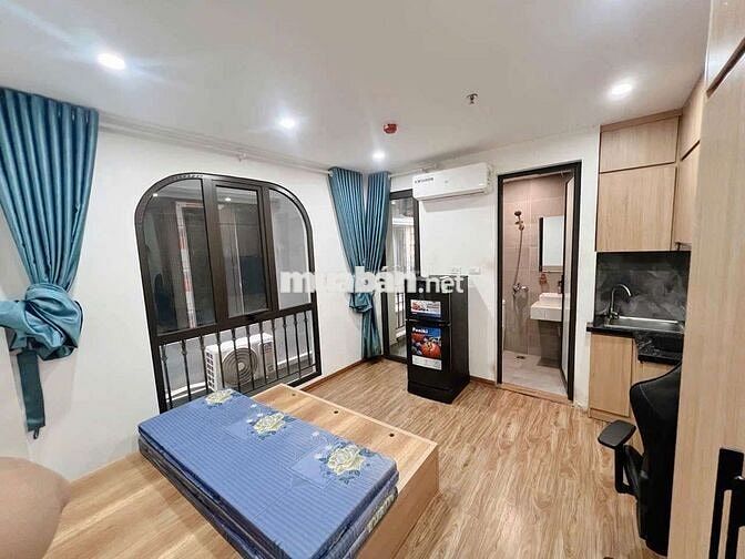 Cho thuê CCMN Full đồ xịn sò. Ban công thoáng tại Đê La Thành